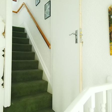Service Accommodation 2 Bed Room Apartment In Newport South Wales Near Celtic Manor Icc Wales Kültér fotó