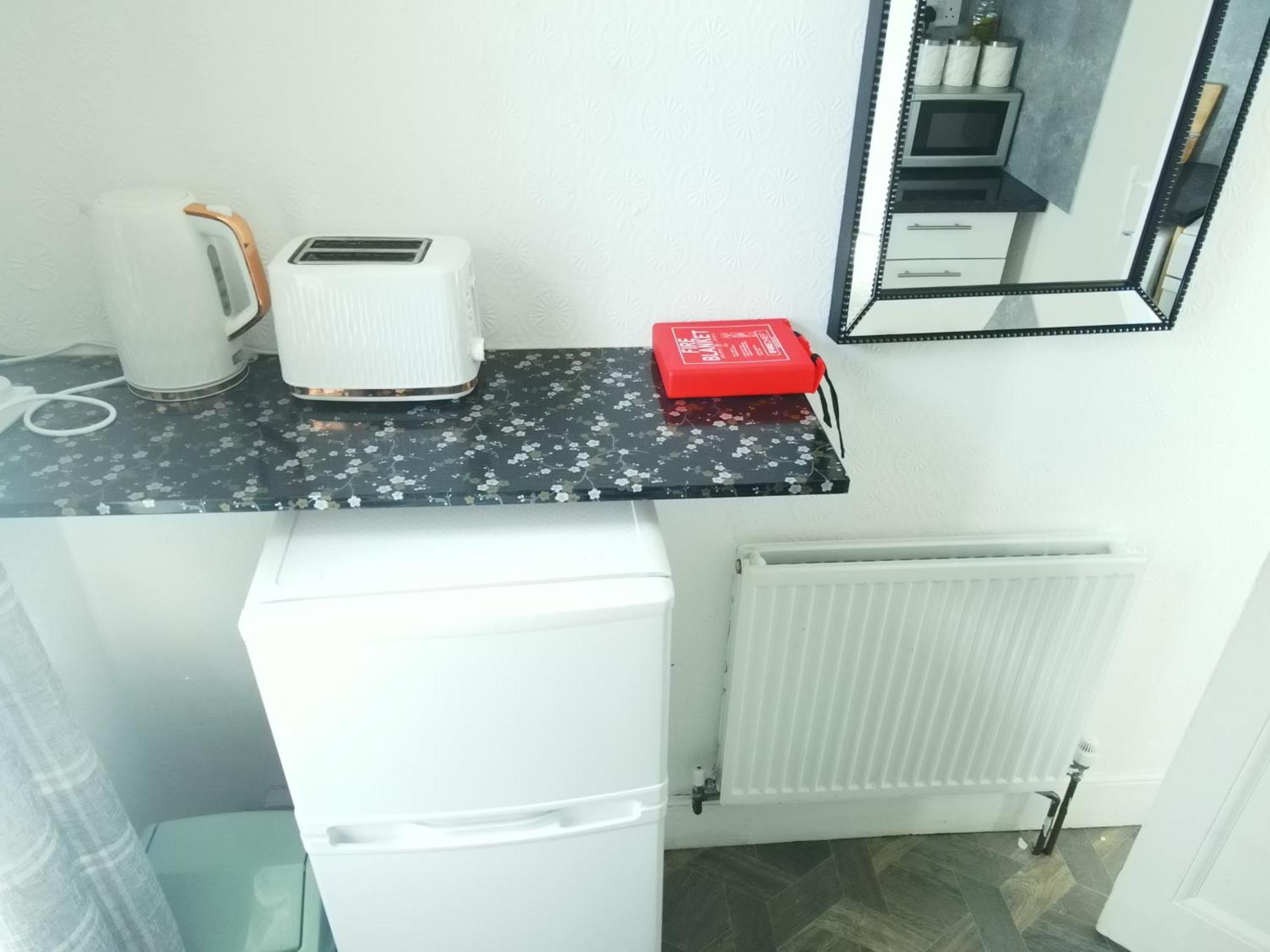 Service Accommodation 2 Bed Room Apartment In Newport South Wales Near Celtic Manor Icc Wales Kültér fotó