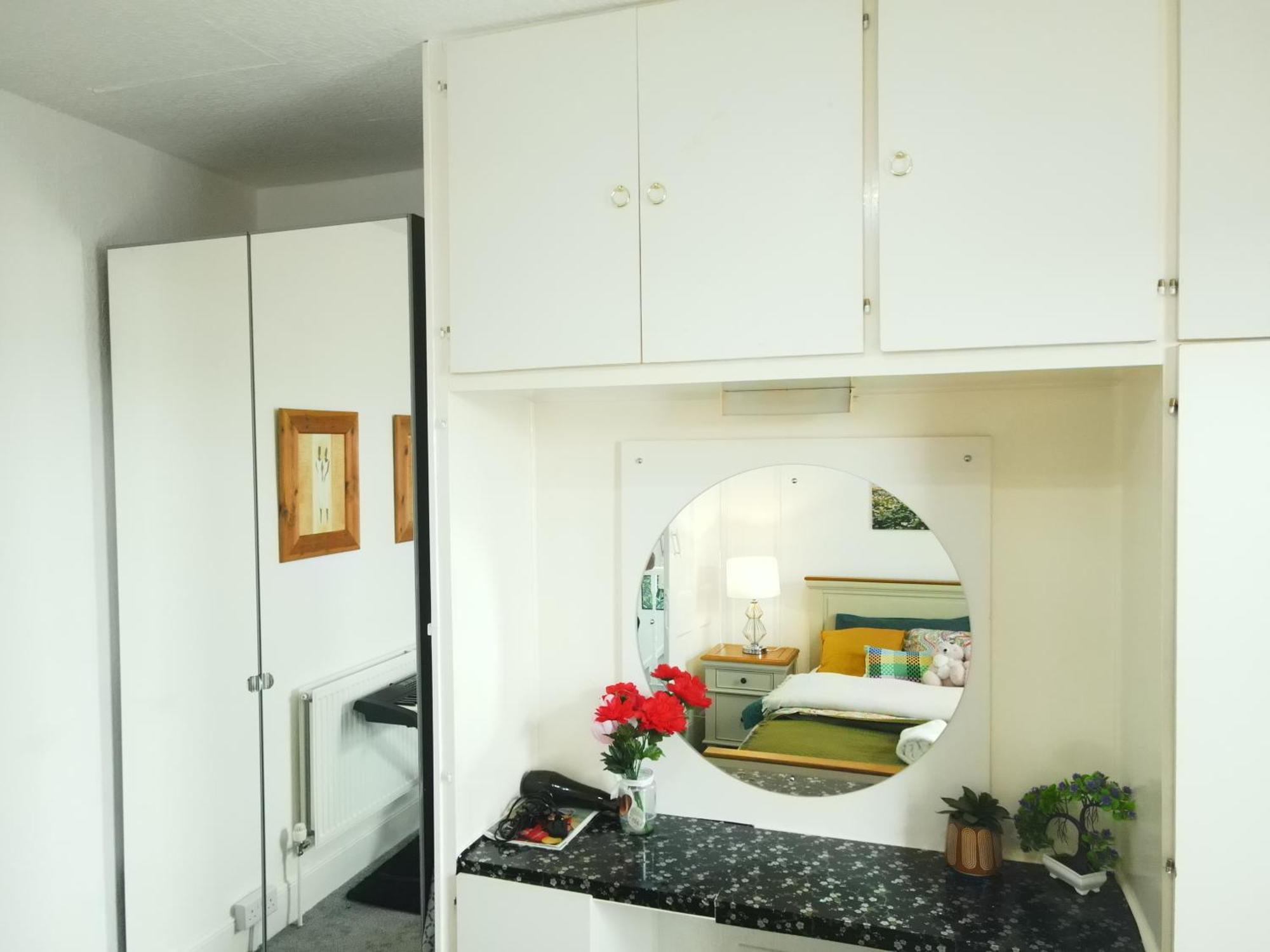 Service Accommodation 2 Bed Room Apartment In Newport South Wales Near Celtic Manor Icc Wales Kültér fotó